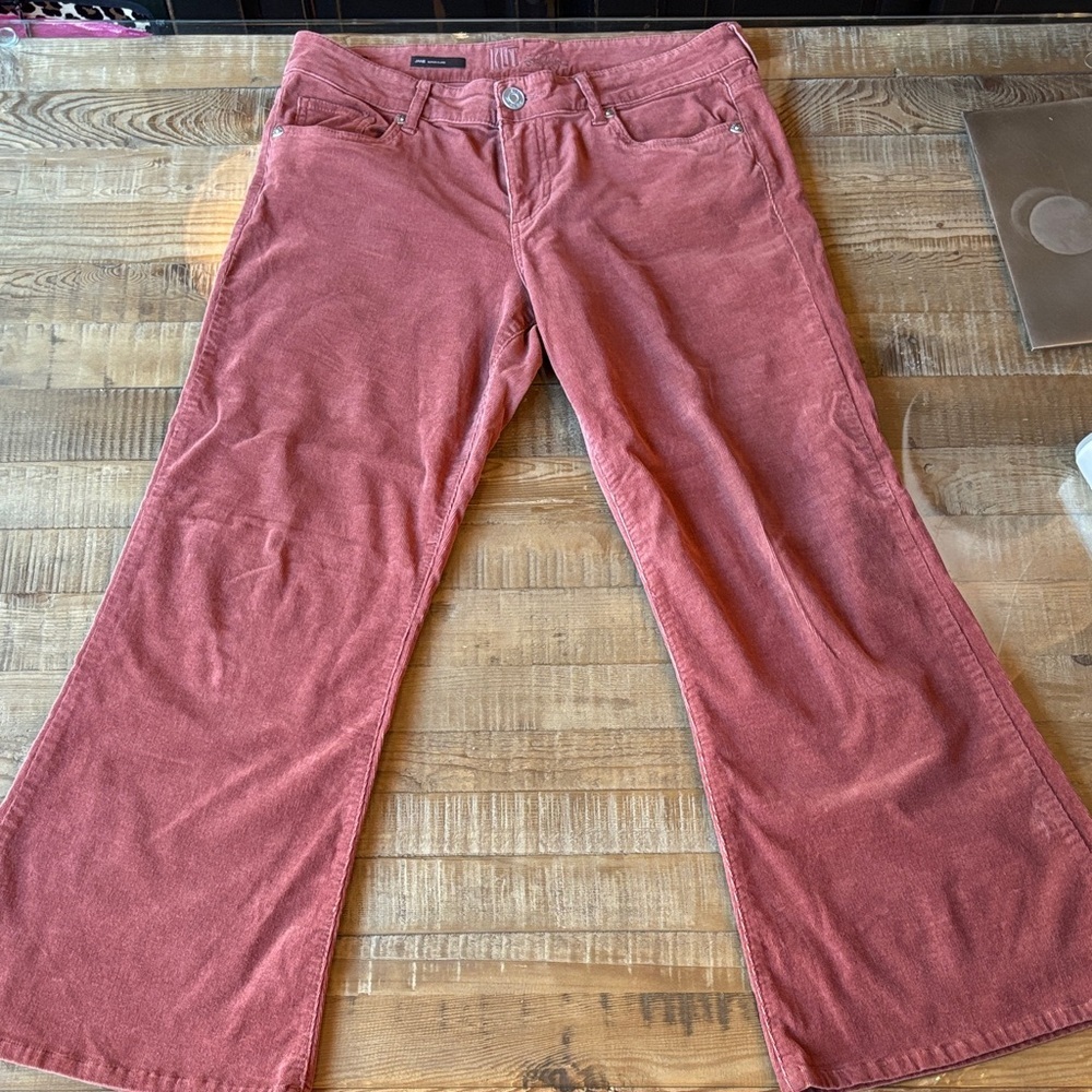 Kut from the cloth, Jane super flare Corduroy Pants